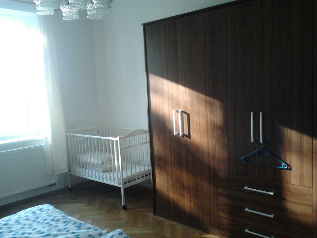 Apartman Ella - Tabor -Cz - U Stadionu Miru 1735 Luaran gambar